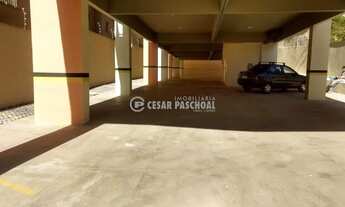 Imagem 2: Apartamento Padrão Santa Cruz apartamento na Zona Sul, esquina com Rua Chile, atrás da Igr