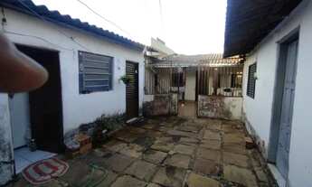 Imagem 2: Vendo - casa c/ barracões - setor central