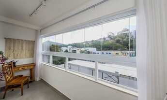 Imagem 2: 2 quartos com suíte, vaga e lazer no Cascatinha para venda