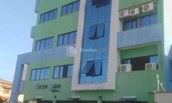 Imagem 3: TRR SA0116Sala comercial para venda possui 27 metros quadrados com 1 quarto em Centro - Ta