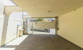 Imagem 3: Sobrado para venda em Parque São Domingos com 3 quartos, sendo 1 suíte , 184m²