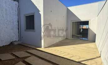 Imagem: Casa Exclusiva com Lote de 180m² Bairro
