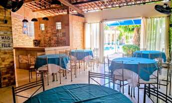 Imagem: CASA TOP COM TRÊS PISCINAS E SALÃO DE