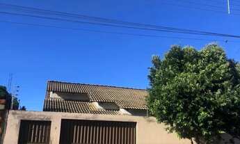 Imagem: Casa bem centralizada no Aureny 3 - Quadra