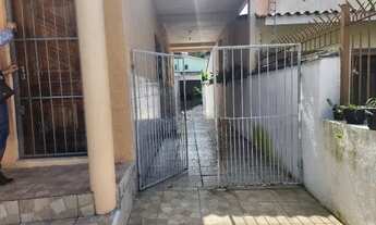 Imagem 3: Casa de 2 dormitórios para venda com edícula, 2 vagas de garagem no bairro Santo Antônio e