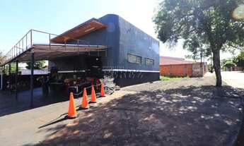 Imagem 2: Salão comercial a venda na rua Coletor Federal Anisio Ribas Bueno, Jardim Maria Celina
