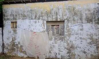 Imagem 4: Vendo duas casas uma grande acompanha uma lado e uma casa menor