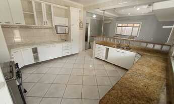 Imagem 4: /Casa mobiliada no Parque Dez