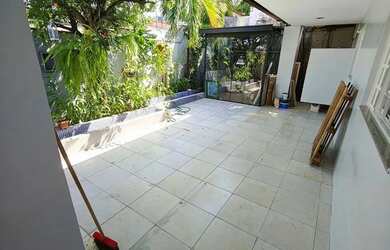 Imagem 5: Flores (Conj. Duque de Caxias) | Casa 4Q (3 suítes) | Piscina