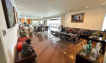 Imagem 2: Apartamento para venda possui 600 metros quadrados com 5 quartos em Icaraí - Niterói, RJ