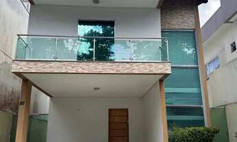 Imagem 2: Casa Duplex em Condomínio Residencial Tiradentes no Aleixo