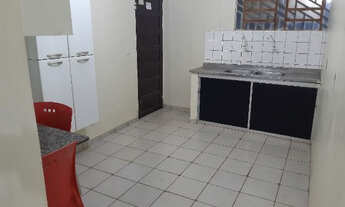 Imagem 7: Casa com Piscina e Arborizada