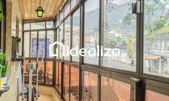 Imagem 2: Apartamento para Venda em Teresópolis, Várzea, 3 dormitórios, 1 suíte, 3 banheiros, 2 vaga