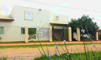 Imagem: Casa com 4 quarto(s) no bairro Bom Clima