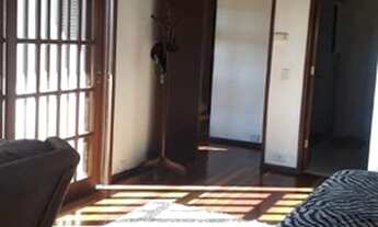 Imagem 4: Sobrado para venda possui 250 metros quadrados com 4 quartos em Laranjal - Pelotas - RS