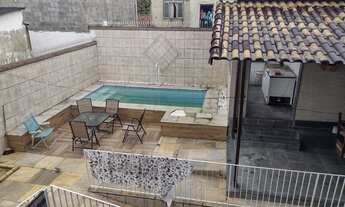 Imagem: Casa Duplex com 5 quartos, sendo 1 suíte