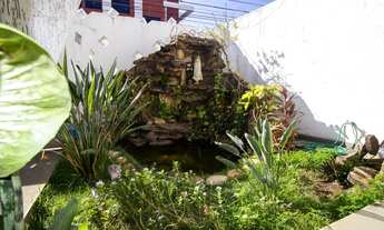 Imagem 4: OAlmeida, QSA 23, a melhor localização! Sobrado com 300m de área construída