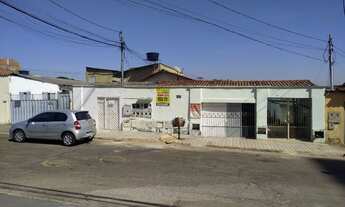 Imagem: CASA COM 5 QUITINETES