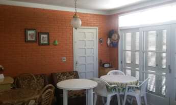 Imagem 2: Casa para venda possui 248 metros quadrados com 4 quartos em Laranjal - Pelotas - RS