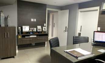 Imagem 2: Sala Comercial pronta, mobiliada no Centro de Balneário Camboriú com 2 vagas de garagem pr