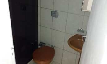 Imagem 4: !dormitório com garagem