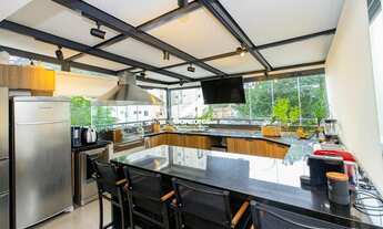 Imagem 4: Apartamento Garden reformado e moderno com vista para copa das árvores com 84m², 2 dormitó