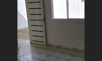 Imagem 4: ALUGO CASA Casa com 2 dormitórios