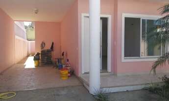 Imagem 2: Casa de três quartos na ilha de Guaratiba