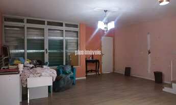 Imagem 5: Sobrado de esquina com duas entradas. Uso misto. Bem localizado