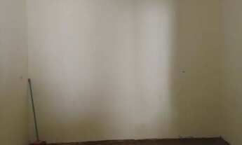 Imagem 2: Alugo casa de 4 cômodos com garagem 900reais