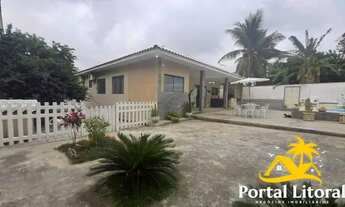 Imagem 3: Casa para Venda em Araruama, Pontinha, 4 dormitórios, 1 suíte, 2 banheiros, 2 vagas