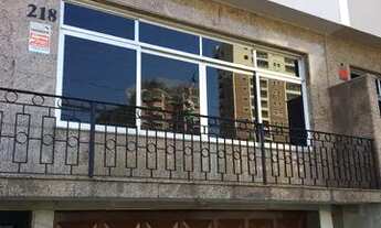 Imagem 4: Sobrado para aluguel e venda com 240 metros quadrados com 3 quartos