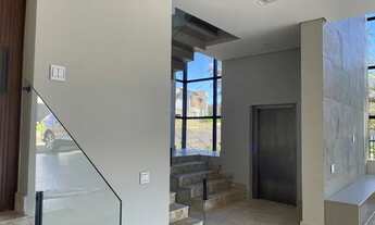 Imagem 2: Casa venda tem 540 metros quadrados com 4 quartos