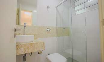 Imagem 7: Reformadíssimo e super charmoso, com muito sol ao lado da Santa Casa!