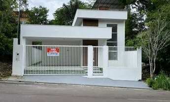 Imagem: Casa para venda de 3 quartos em Tarumã