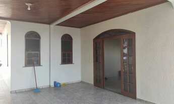 Imagem 3: Petropolis. Alugo casa com 250m2, 5 quartos sendo 2 suites, sala para 2 ambientes e 2 vaga