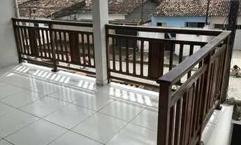 Imagem: Aluga-se casa de primeiro andar no clima