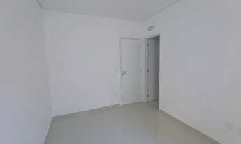 Imagem 3: Sobrado para venda tem 97 metros quadrados com 3 quartos em Ponta da Praia - Santos - SP