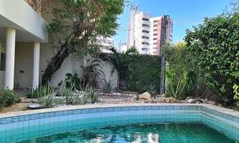 Imagem 4: CASA NO COCÓ Casa com 5 dormitórios