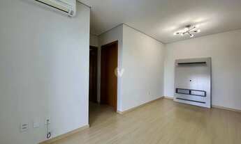 Imagem 3: Apartamento semimobiliado com 02 dormitórios, sacada e vista panorâmica