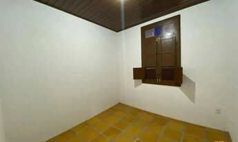 Imagem 7: BROGNOLI VENDE- Casa na quadra do mar no Centrinho dos Ingleses