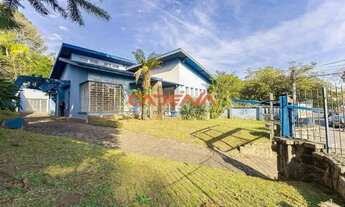 Imagem: Casa com 4 quartos e 4 vagas à venda no