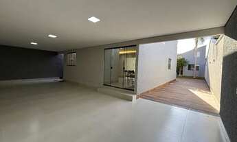 Imagem 3: Casa 03 suítes com piscina, pertinho do Jardins Marselha (Bela Morada