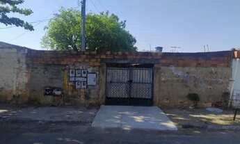 Imagem 5: VENDA URGENTE! NEGOCIÁVEL! Casa Espaçosa e Versátil no Setor Crimeia Leste