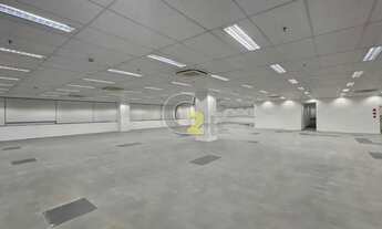 Imagem 3: Conjunto comercial para locação com 1.430m, vão livre, 40 vagas