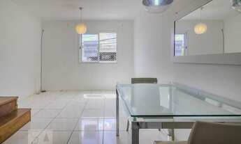 Imagem: Casa de condomínio em Rua Dorival Castilhos