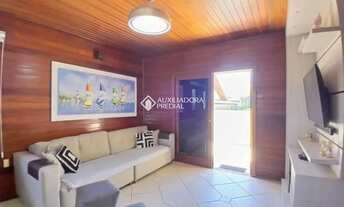 Imagem 7: Auxiliadora Predial aluga, linda casa com 3 quartos, a 200m da Praia do Campeche