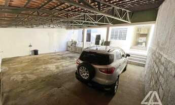 Imagem 2: Aluga-se/Vende-se) Casa com 3 dormitórios, 261 m² - venda por R$ 400.000 ou aluguel por R