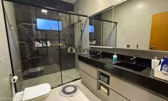 Imagem 5: Casa à venda em Uberaba (Leste) 3 suítes, 4 vagas, piscina e espaço gourmet