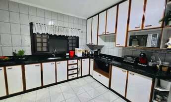 Imagem 6: LOCAÇÃO: Casa 4 Dorms (Suíte) e 4 Vagas Cobertas no Jardim das Colinas